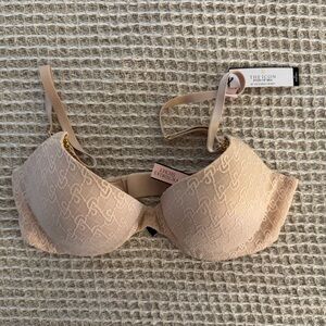 Victoria's Secret Tan Seamless Bra